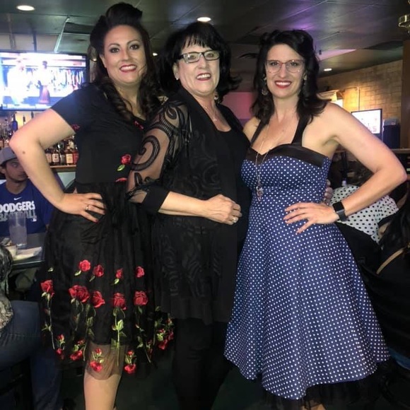 Meet your Posher, Chelene - Picture 2 of 2